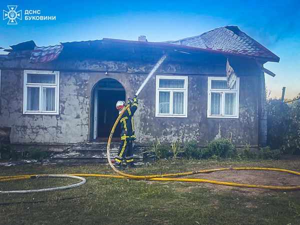 За минулу добу на Буковині рятувальники ліквідували 19 пожеж