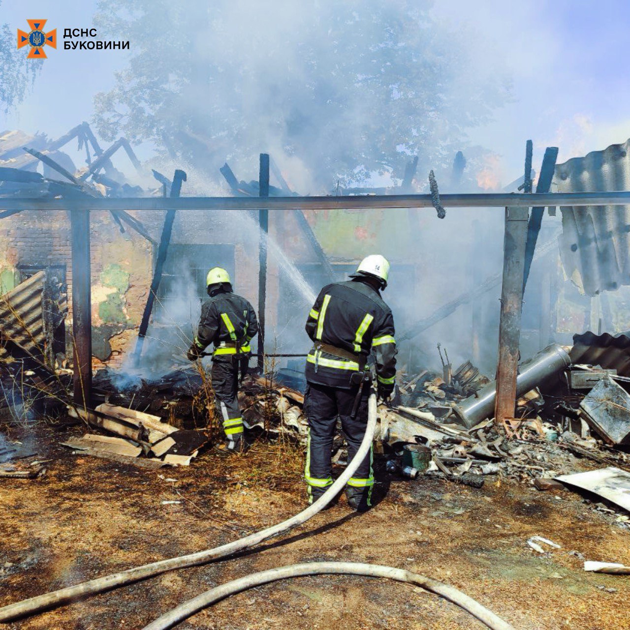 За минулу добу на Буковині рятувальники ліквідували більше десятка пожеж