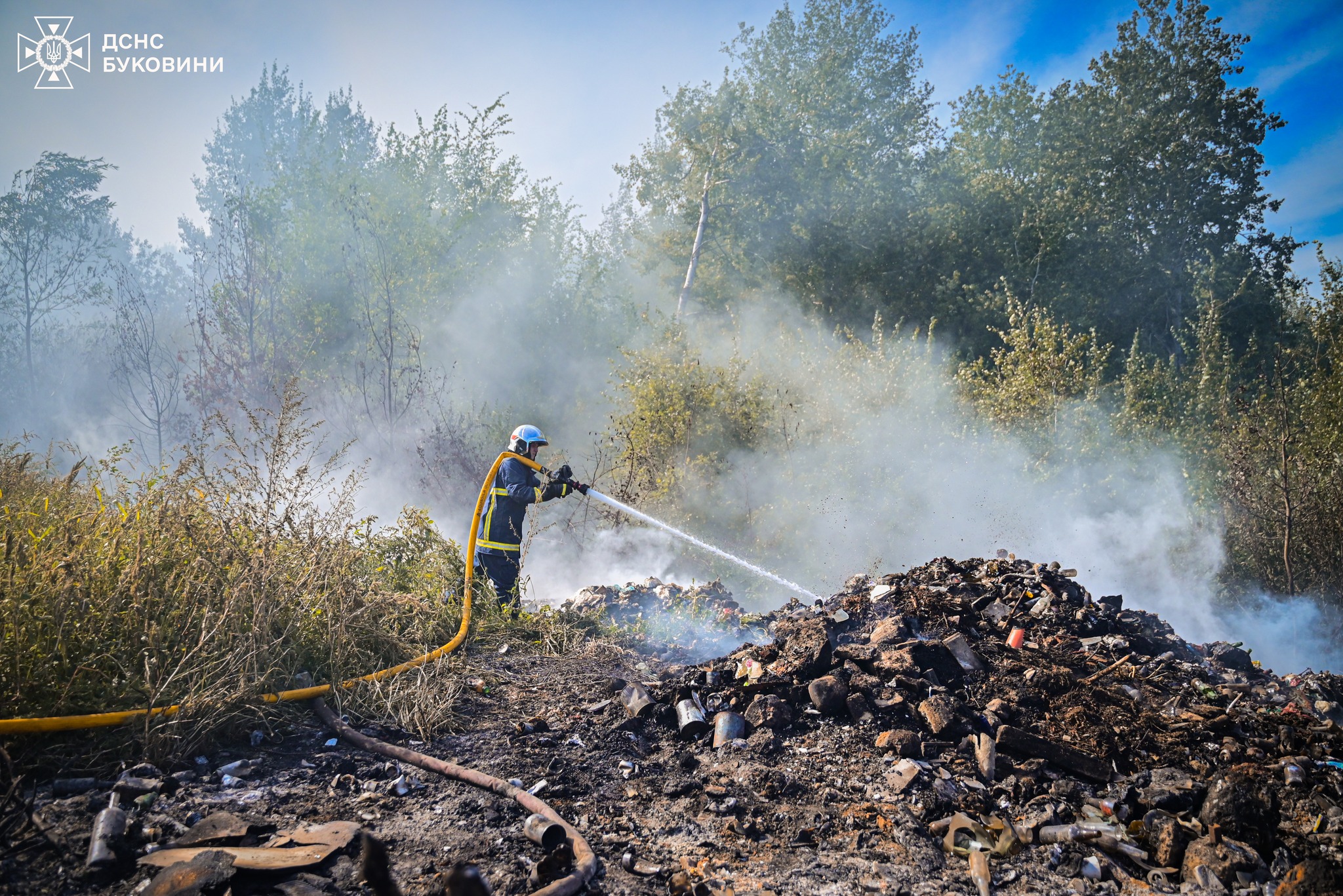 За минулу добу на Буковині ліквідували 19 пожеж на відкритій території