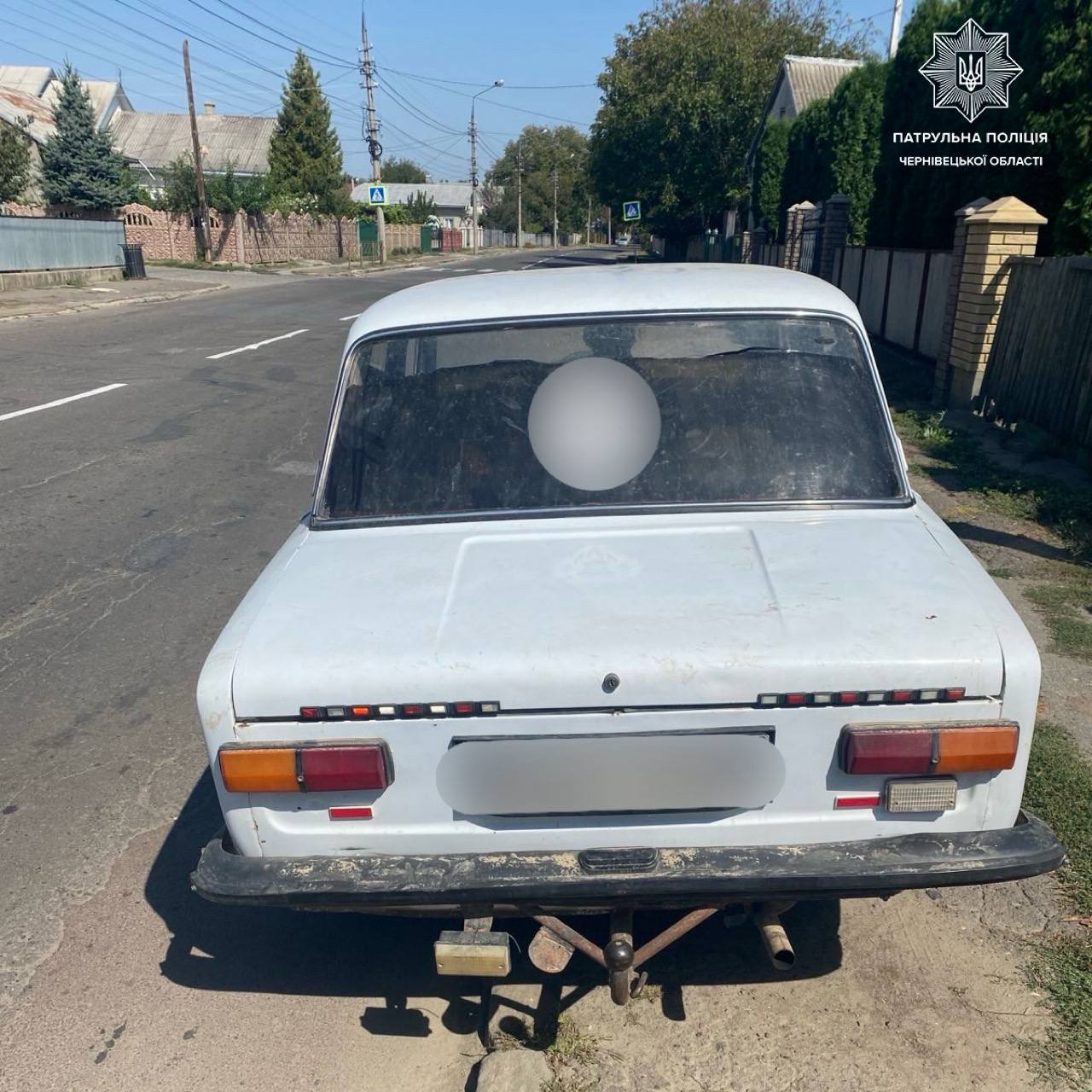 У Чернівцях патрульні поліцейські затримали водія автомобіля, що був позбавлений права керування та був напідпитку