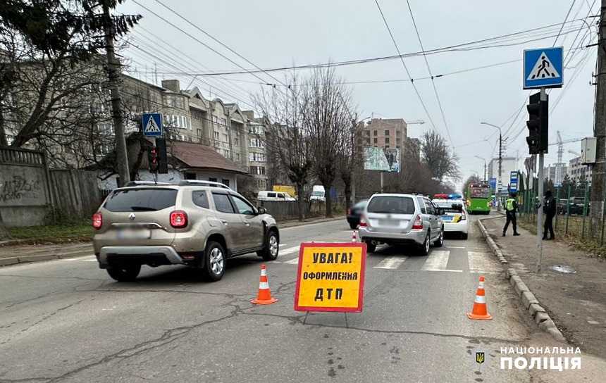 Минулої доби на Буковині трапилася ДТП з потерпілою