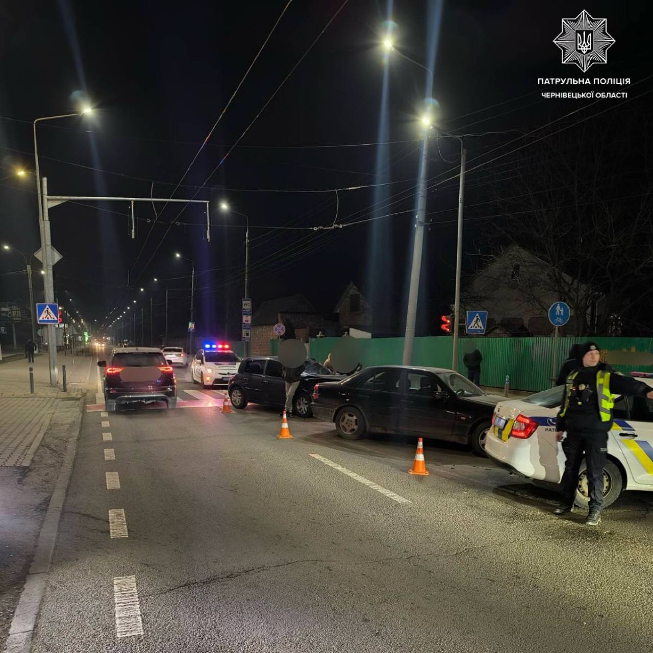 У Чернівцях на вулиці Хотинські сталася ДТП: рух ускладнено