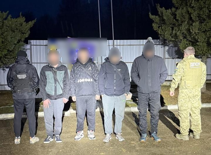 На Буковині неподалік кордону з Румунією порушників затримали з попереджувальними пострілами