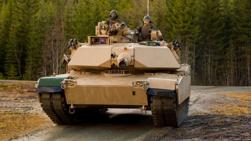 До України з Австралії прямує партія списаних танків Abrams