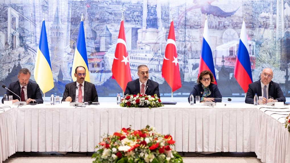 Росія та Україна принципово домовилися про нову зустріч — МЗС Туреччини
