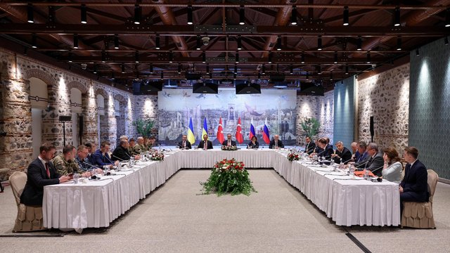 Українська делегація прибула в Стамбул для перемовин із рф