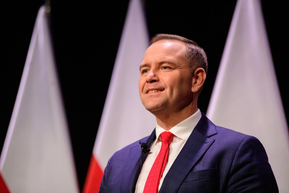 Антиукраїнський кандидат Кароль Навроцький переміг на президентських виборах у Польщі