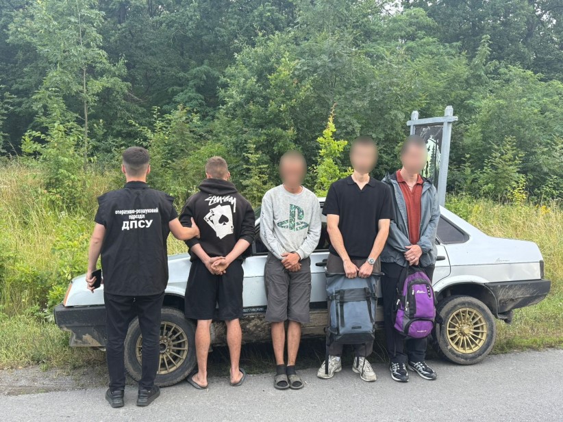 На Буковині викрито схему переправлення чоловіків до Молдови за $8 тисяч
