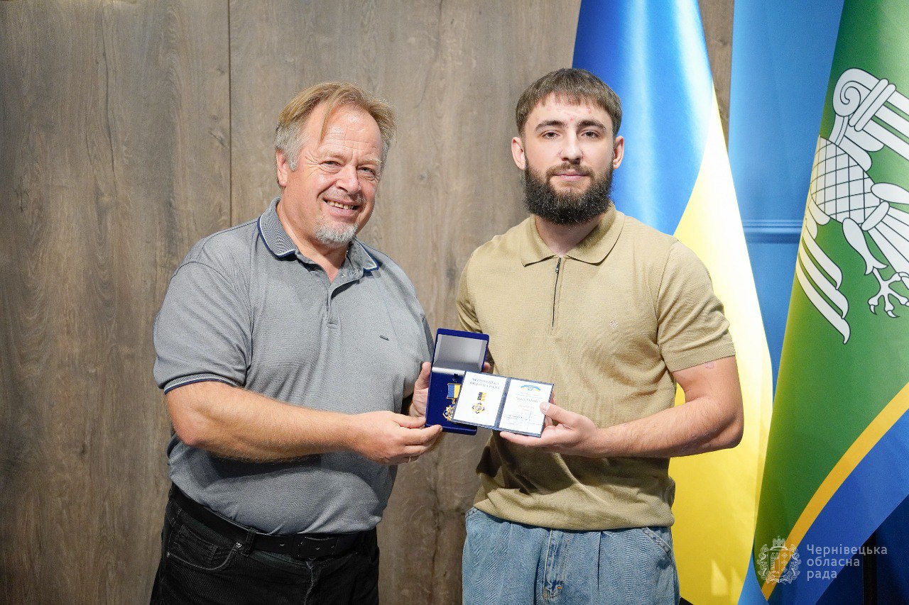 Буковинці отримали нагороди Чернівецької обласної ради