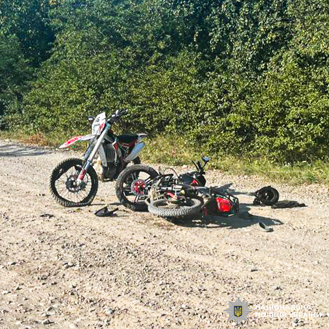 Поліціянти Буковини розслідують обставини трьох ДТП за участі мототранспорту