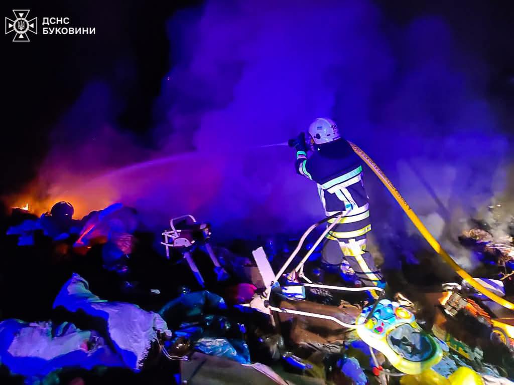 У Чернівецькій області вогнеборці ліквідували чотири пожежі