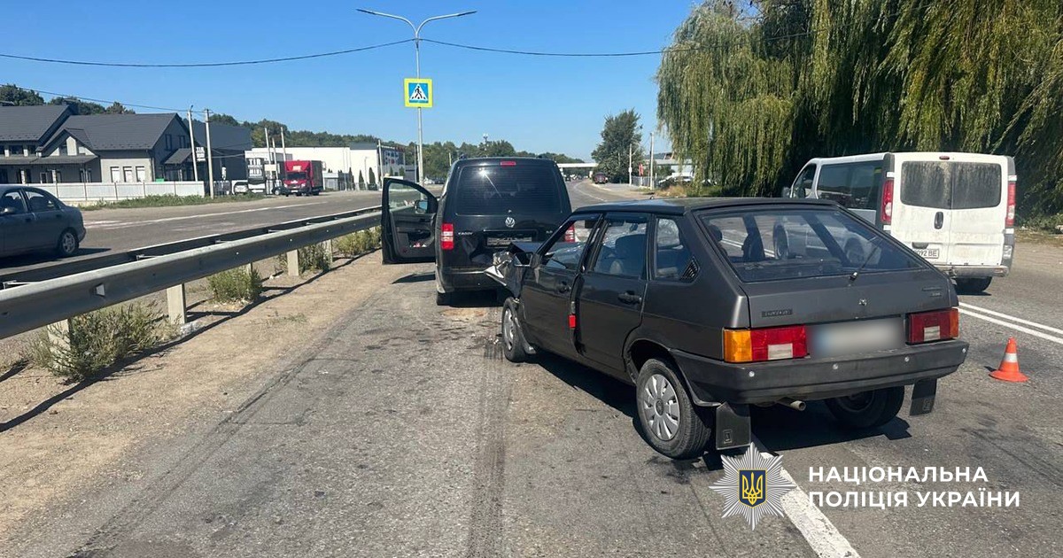 На Буковині поліціянти задокументували ДТП, в якій травмувалася пенсіонерка