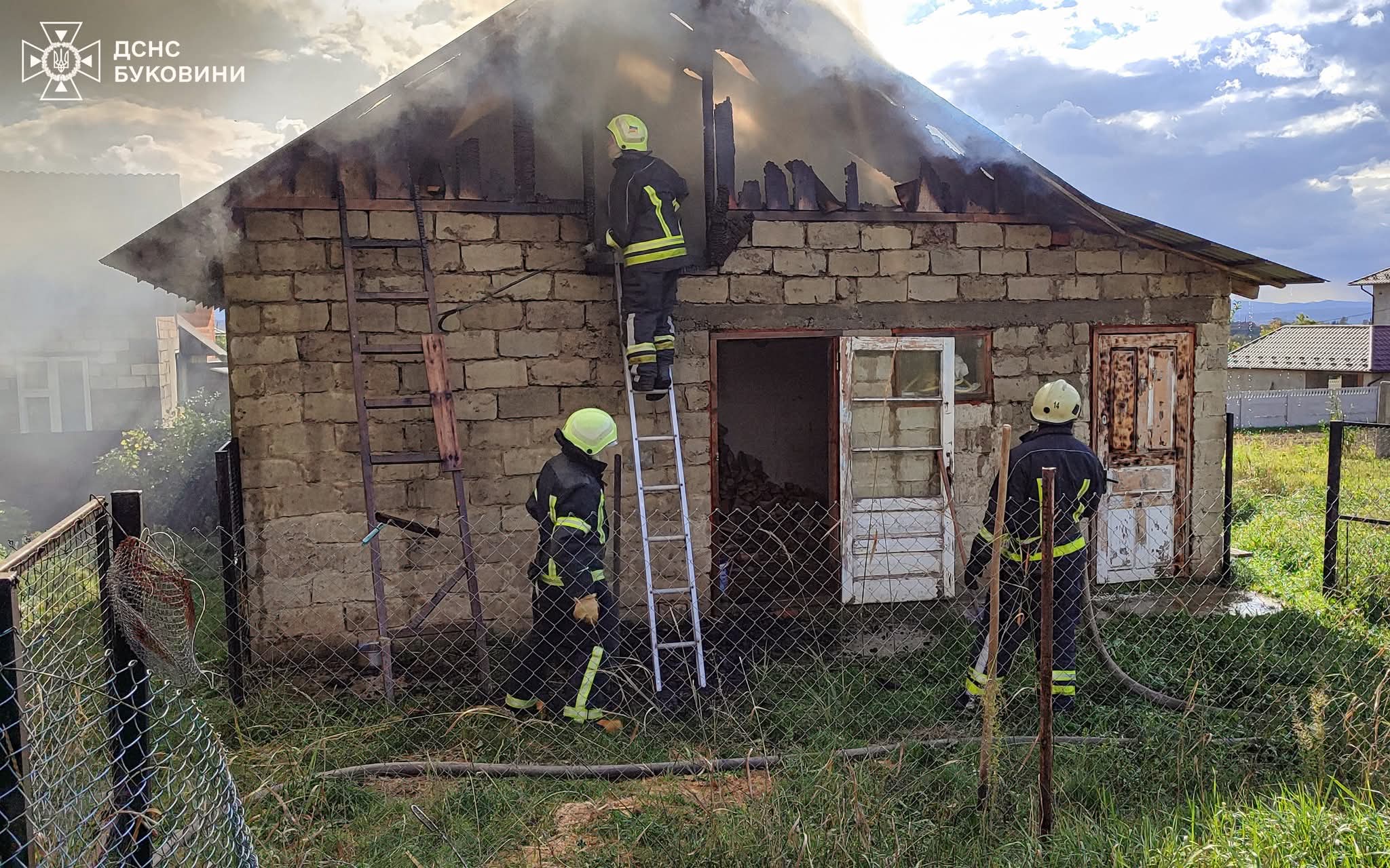 На Буковині зареєстровано дві пожежі за добу