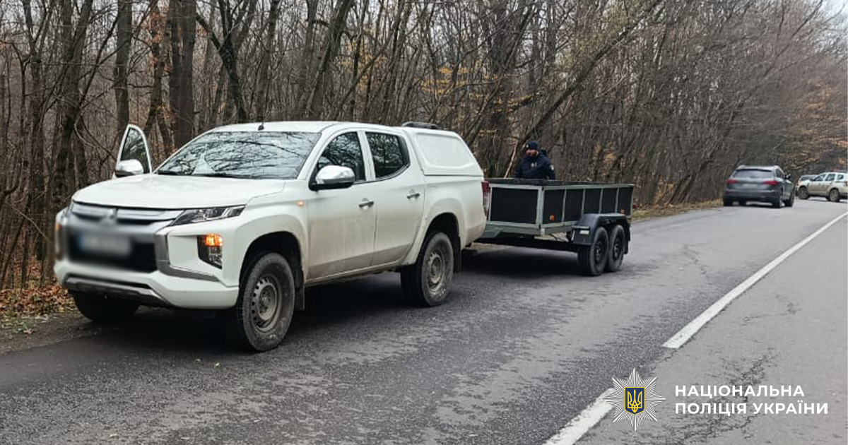 Слідчі поліції Буковини розслідують обставини ДТП з потерпілою у Дністровському районі