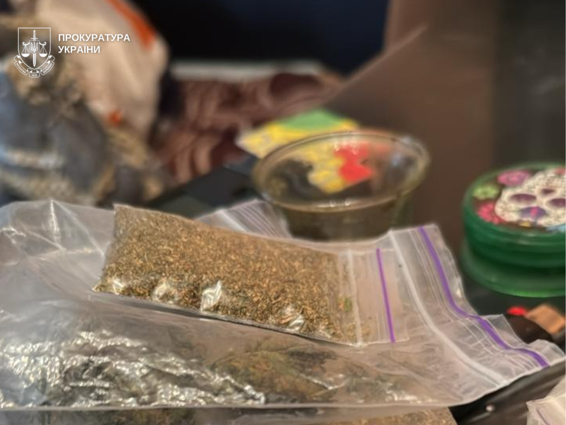 На Буковині судитимуть двох чернівчан, які виготовляли та збували амфетамін