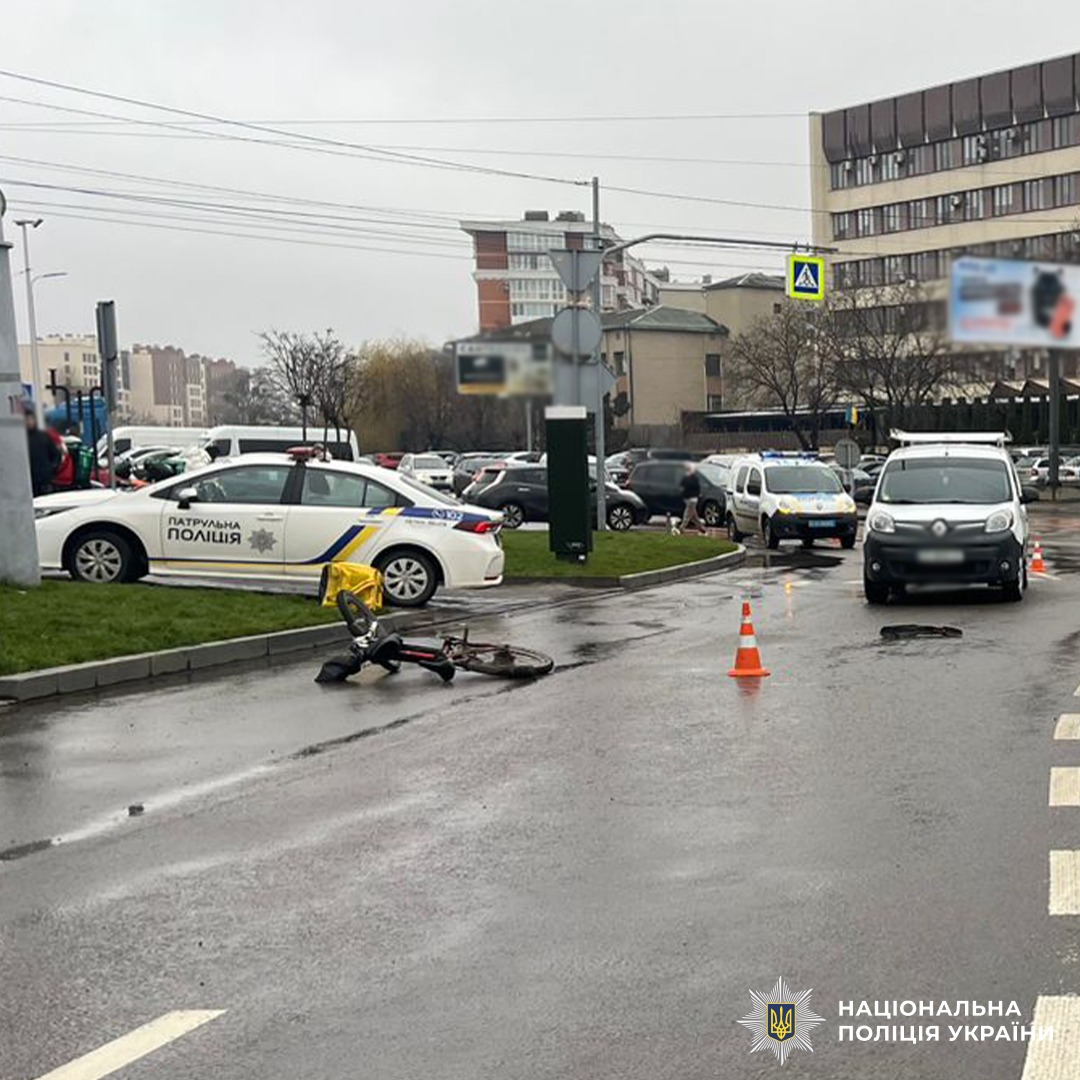 Минулої доби на Буковині слідчі поліції задокументували три ДТП з потерпілими