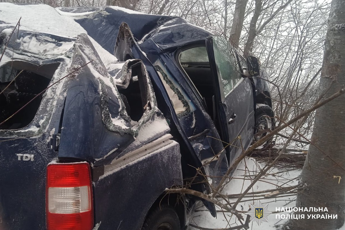 У Недобоївцях внаслідок ДТП загинула пасажирка, ще одну жінку госпіталізовано