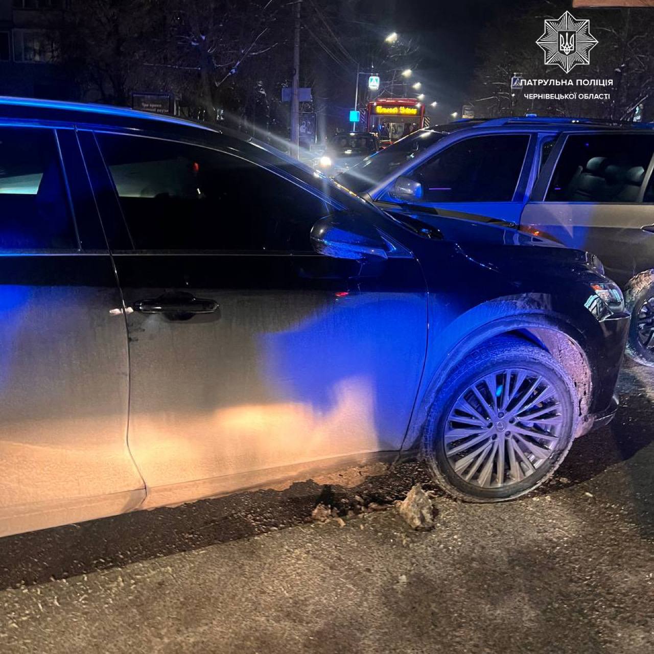 У Чернівцях на вулиці Небесної Сотні відбулася ДТП