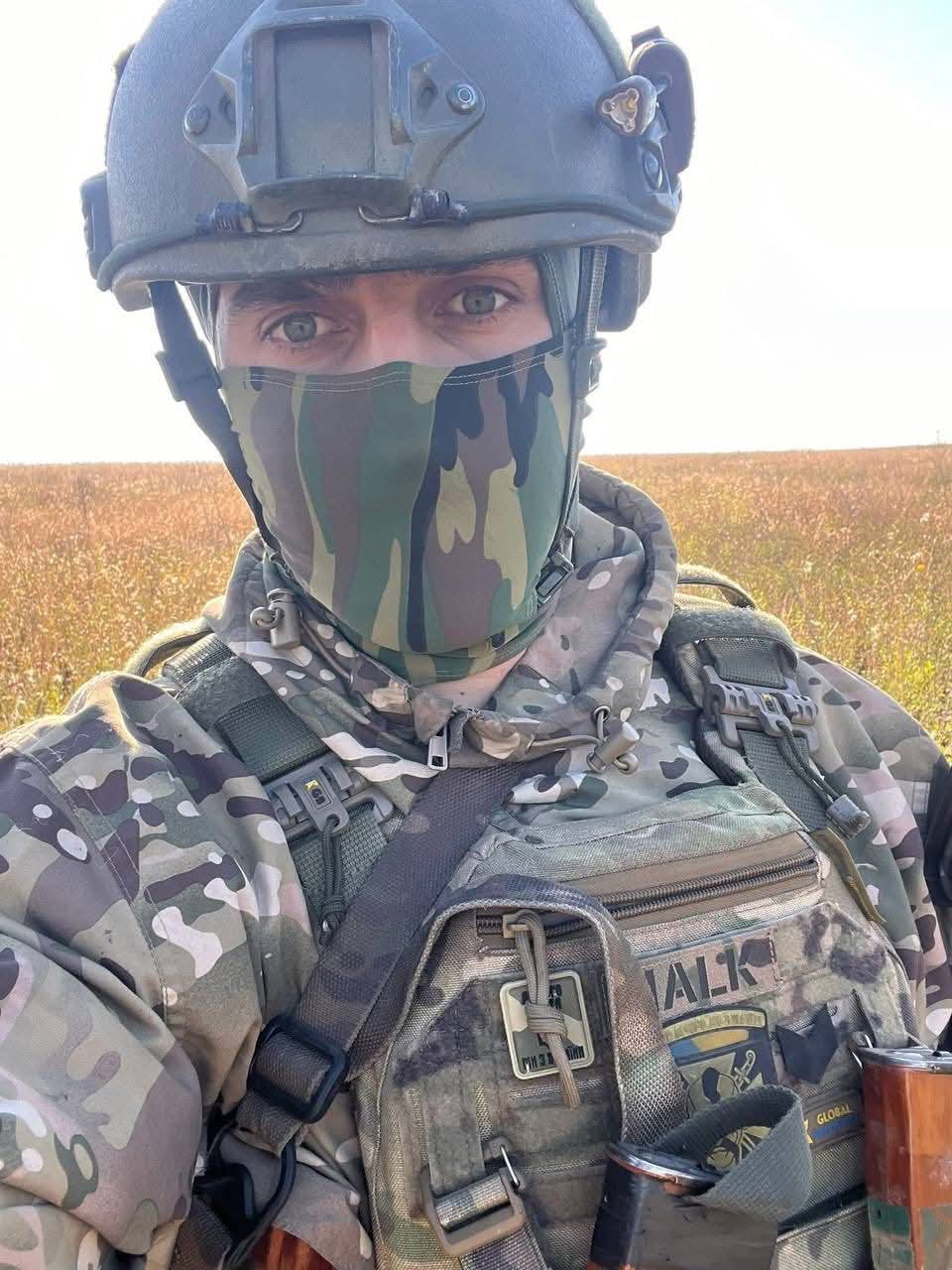 Молодшого сержанта зі Сторожинецької громади нагородили «Золотим Хрестом»