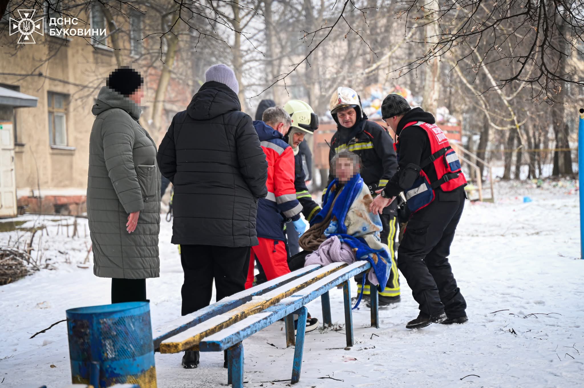 У Заставні вогнеборці ліквідували пожежу у гуртожитку