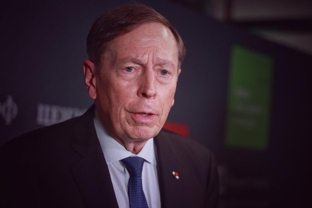 Девід Петреус: США залишаються критично важливим союзником для безпеки Європи