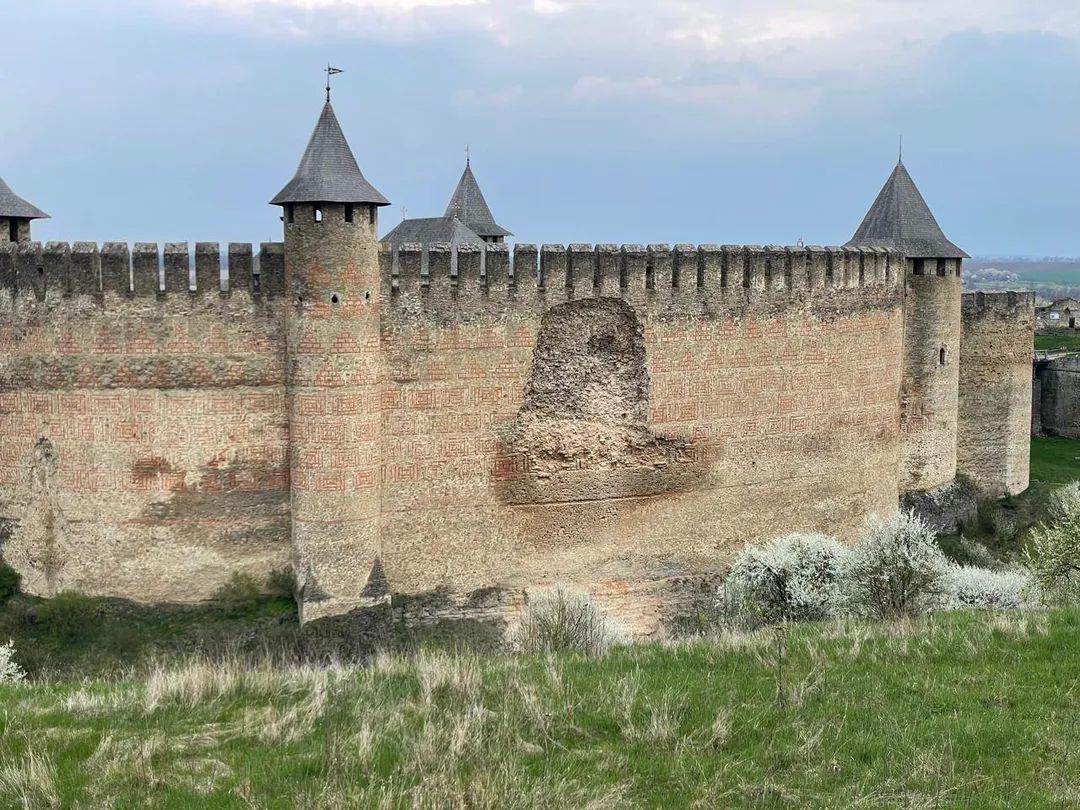 У Хотинській фортеці стався частковий обвал стіни: територію обмежили