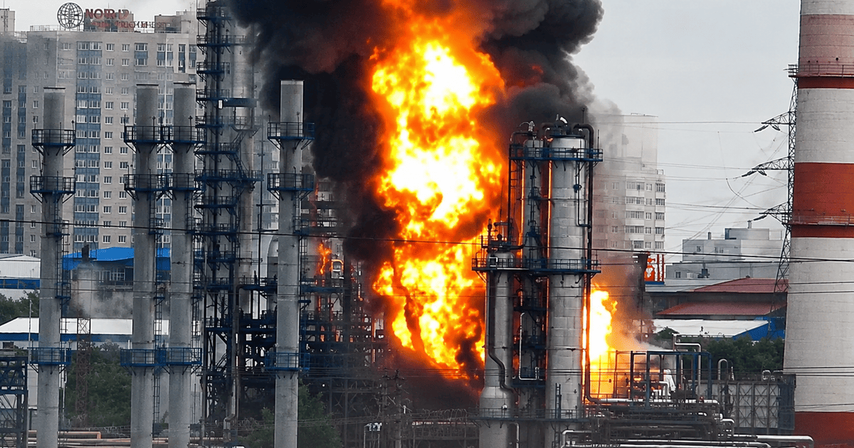 Сили оборони підтвердили ураження Московського НПЗ