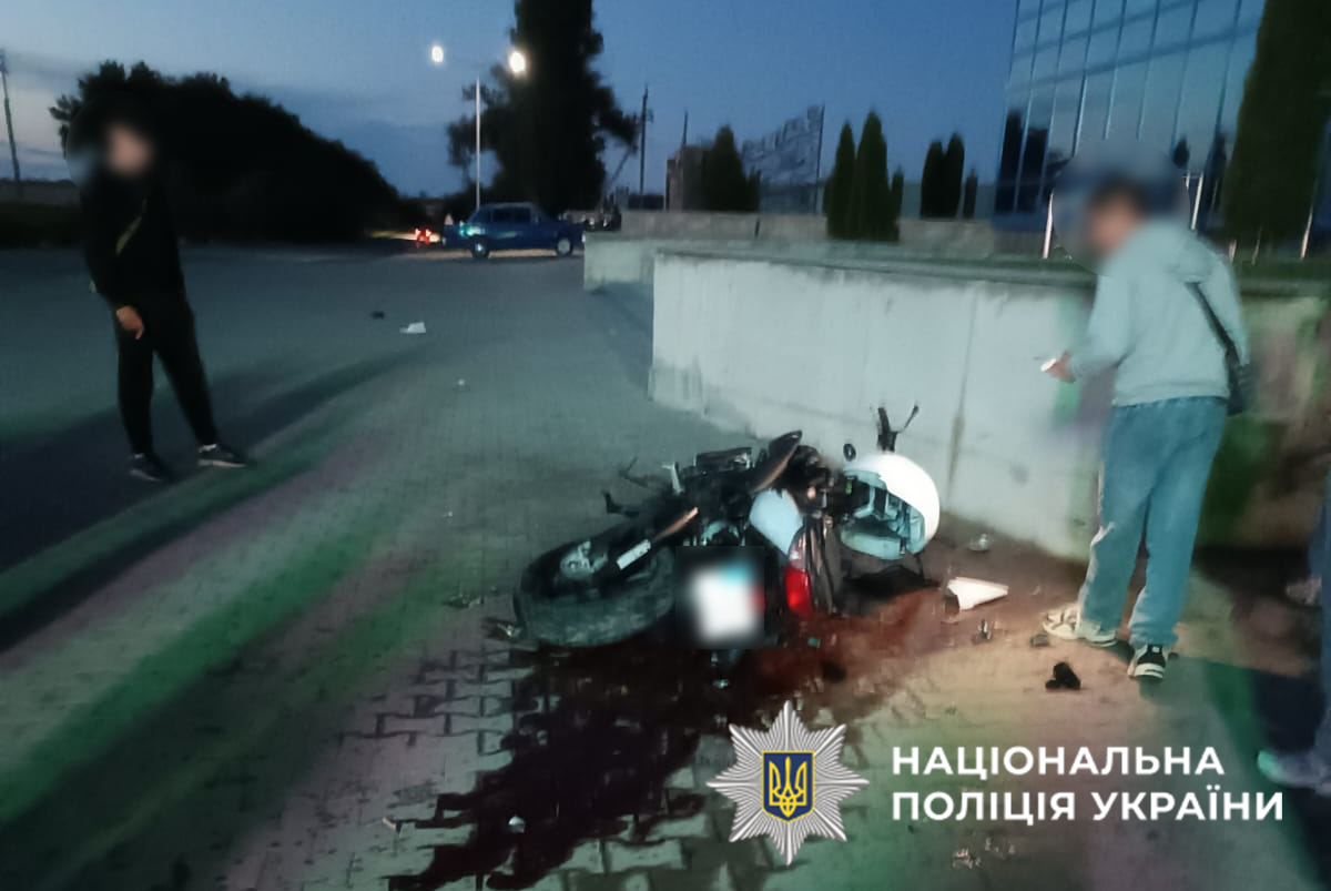 Смертельна ДТП у Дністровському районі: загинув 19-річний мотоцикліст