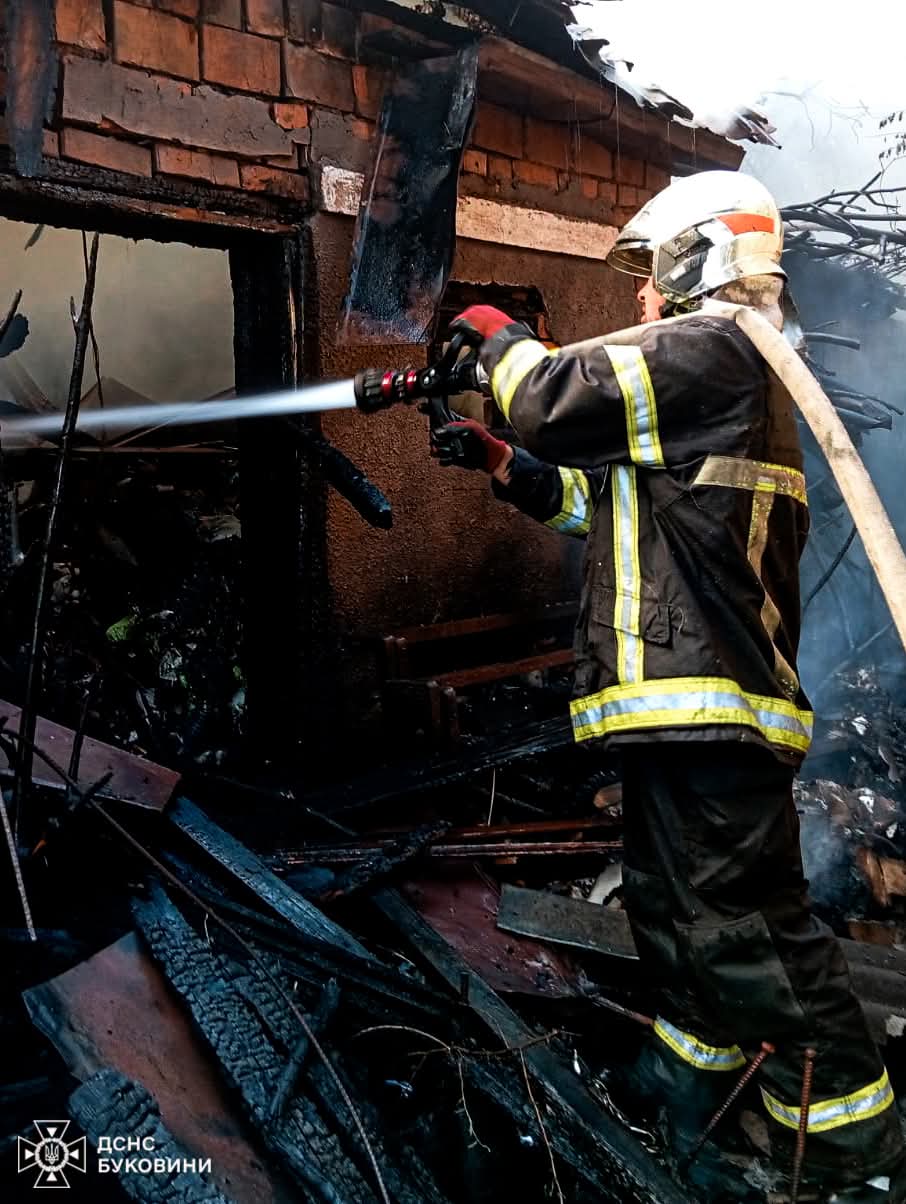 На Буковині за добу зареєстрували 20 подій, 15 із них — пожежі